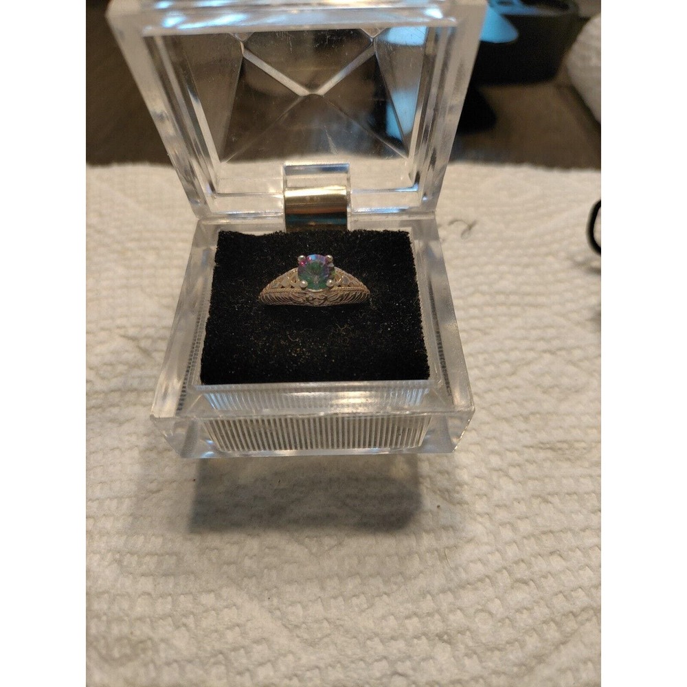 ABSOLUTELY GORGEOUS STERLING SILVER MYSTIC TOPAZ RING SIZE 6 3/4. STATEMENT